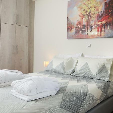 Metro Fix Cosy Apartment Atenas Exterior foto